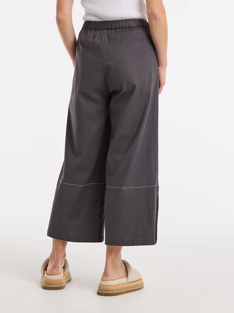 3/4 Split Hem Pant