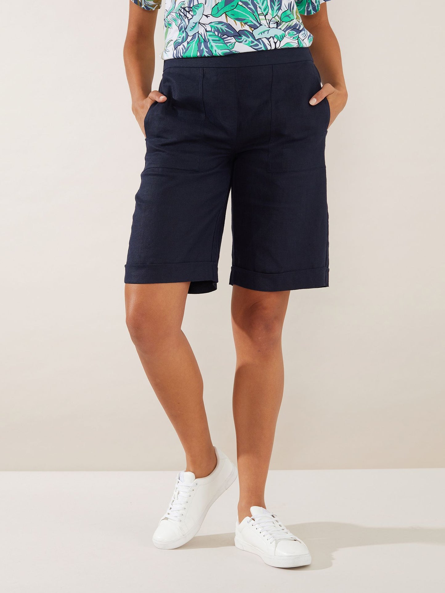 Heavy Linen Short